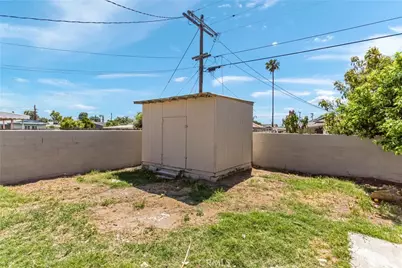247 E Grant Street, Rialto, CA 92376 - Photo 36