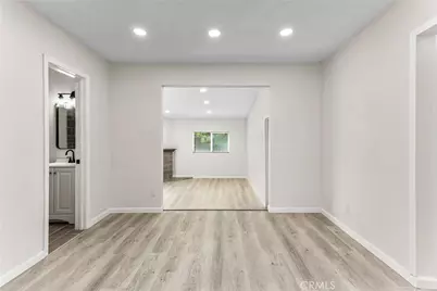 247 E Grant Street, Rialto, CA 92376 - Photo 8