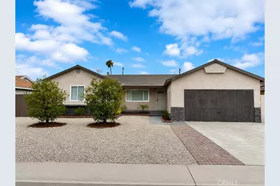 247 E Grant Street, Rialto, CA 92376 - Photo 2