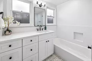 1636 N Sierra Bonita Ave, Los Angeles, CA 90046 - Photo 28