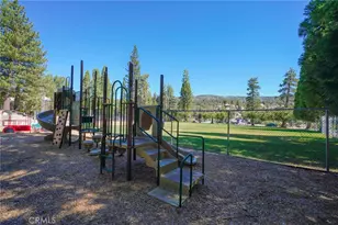 33363 Forest, Running Springs, CA 92382 - Photo 16