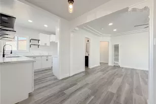 220 W 98th St, Los Angeles, CA 90003 - Photo 6