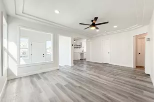 220 W 98th St, Los Angeles, CA 90003 - Photo 10