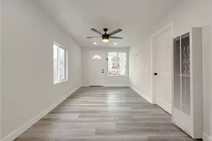 1643 E 115th St, Los Angeles, CA 90059 - Photo 8