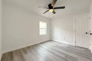 1643 E 115th St, Los Angeles, CA 90059 - Photo 20