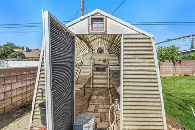 954 N Magnolia, Rialto, CA 92376 - Photo 32