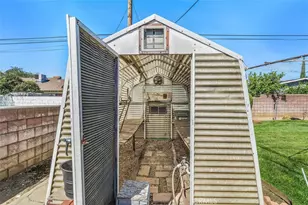 954 N Magnolia, Rialto, CA 92376 - Photo 32