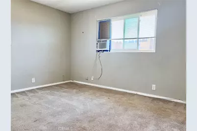 16594 Vine, Hesperia, CA 92345 - Photo 12