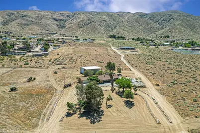22411 Roundup, Apple Valley, CA 92308 - Photo 4