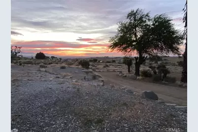 22411 Roundup, Apple Valley, CA 92308 - Photo 6