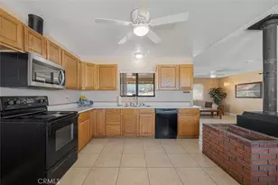 22411 Roundup, Apple Valley, CA 92308 - Photo 14