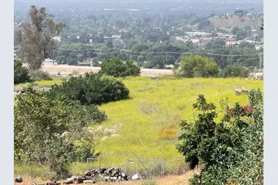 425 Arrowhead Road, San Bernardino, CA 92404 - Photo 6