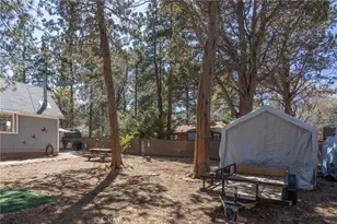 364 Leonard, Sugarloaf, CA 92386 - Photo 12