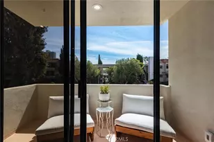 11919 Mayfield, Los Angeles, CA 90049 - Photo 32