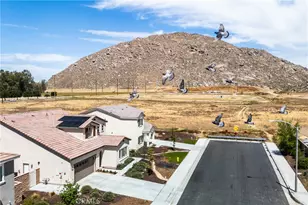 28295 Memory Ln, Winchester, CA 92596 - Photo 12