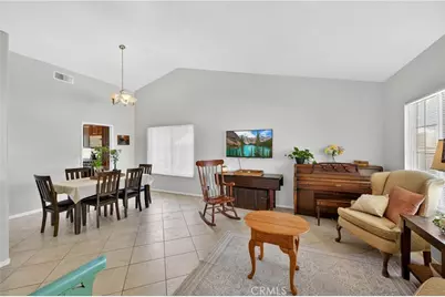 31009 Lausanne, Lake Elsinore, CA 92530 - Photo 8
