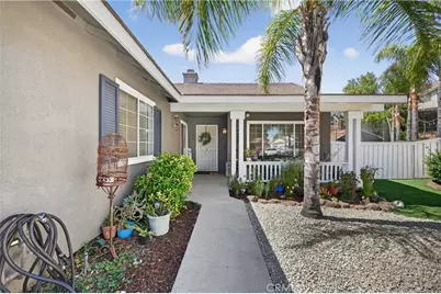 31009 Lausanne, Lake Elsinore, CA 92530 - Photo 4