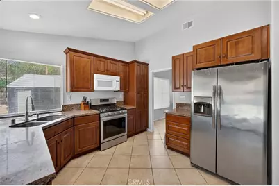 31009 Lausanne, Lake Elsinore, CA 92530 - Photo 30