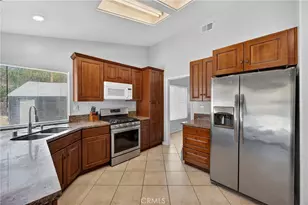 31009 Lausanne, Lake Elsinore, CA 92530 - Photo 30