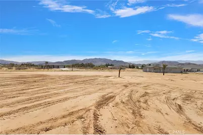 23771 Pala, Apple Valley, CA 92307 - Photo 6