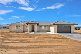 23771 Pala, Apple Valley, CA 92307 - Photo 2