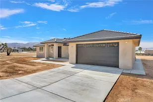 23771 Pala, Apple Valley, CA 92307 - Photo 4