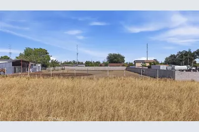 18438 Hawthorne, Bloomington, CA 92316 - Photo 18