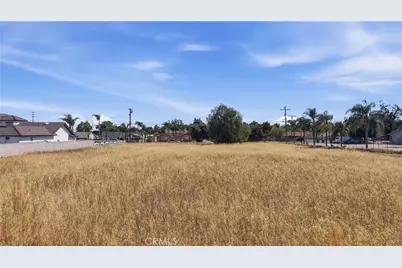 18438 Hawthorne, Bloomington, CA 92316 - Photo 6