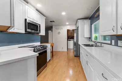 16222 Monterey, Huntington Beach, CA 92649 - Photo 10