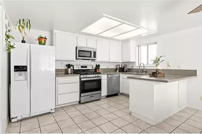 17616 Sutherland, Lake Elsinore, CA 92530 - Photo 8