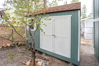 427 Dorset, Big Bear City, CA 92314 - Photo 48