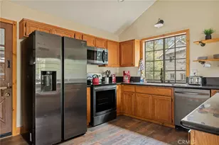 1108 Grass Valley Rd, Lake Arrowhead, CA 92352 - Photo 16