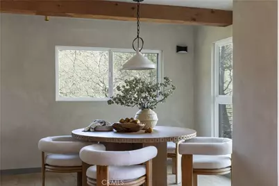 27463 Alpen, Lake Arrowhead, CA 92352 - Photo 12