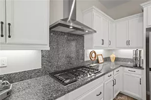 11976 Discovery Ct, Corona, CA 92883 - Photo 14
