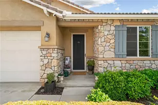 31757 Dove Ct, Yucaipa, CA 92399 - Photo 4
