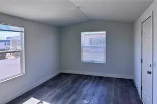 17455 Marygold Ave, Bloomington, CA 92316 - Photo 8