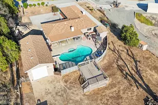 16465 Holcomb Way, Riverside, CA 92504 - Photo 48