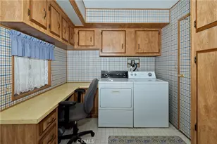 3850 Atlantic Ave, Highland, CA 92346 - Photo 20