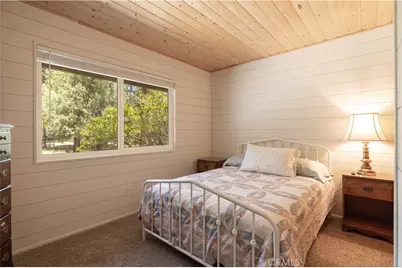 924 Michael, Big Bear City, CA 92314 - Photo 12