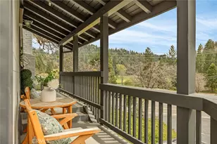 128 Brentwood Dr, Lake Arrowhead, CA 92352 - Photo 4