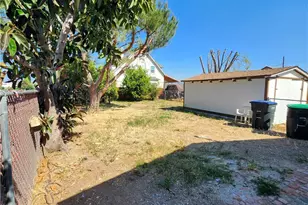 390 N 4th St, Colton, CA 92324 - Photo 24