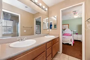2966 Split Mountain, San Bernardino, CA 92407 - Photo 32