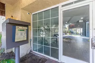 4647 Willis, Sherman Oaks, CA 91403 - Photo 2