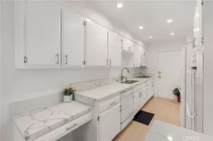 4647 Willis, Sherman Oaks, CA 91403 - Photo 16