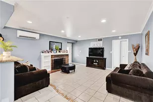 7117 Lugo, Paramount, CA 90723 - Photo 4