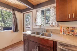 42598 Alta Vista Ave, Big Bear Lake, CA 92315 - Photo 10