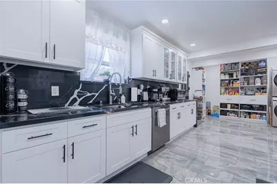 9700 S 5th Avenue, Inglewood, CA 90305 - Photo 24