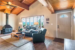 39576 Oakglen Rd, Fawnskin, CA 92333 - Photo 10