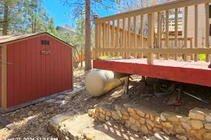 861 Santa Barbara, Sugarloaf, CA 92386 - Photo 6