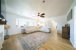 18270 Lakeview Dr, Victorville, CA 92395 - Photo 10